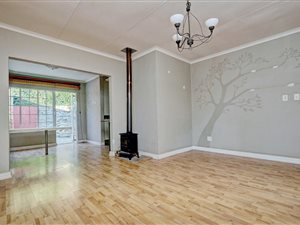 4 Bed House in Kloofendal