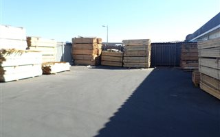 1155 m² Commercial space in Isipingo