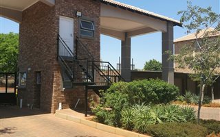 2 Bedroom Simplex in Annlin