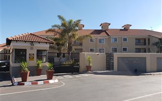 2 Bedroom Apartment in Halfway House