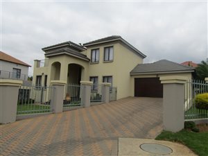 4 Bed House in Valleyview Estate
