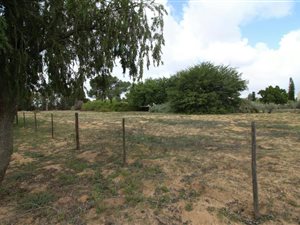 744 m² Land available in Redelinghuys