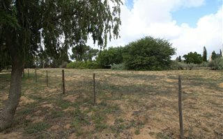 744 m² Land available in Redelinghuys