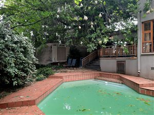 5 Bed House in Panorama