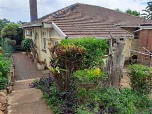 3 Bed House in Manor Gardens