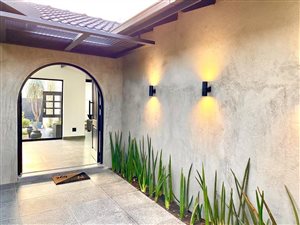 4 Bed House in Garsfontein