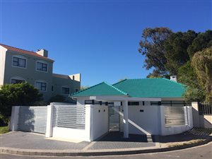 3 Bed House in Claremont