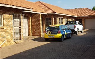 3 Bedroom Townhouse in Lephalale (Ellisras)