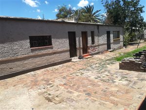 4 Bed House in Vereeniging Central