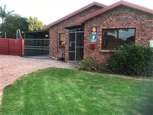 2 Bed House in Charlo
