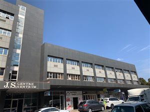 110 m² Office Space in New Redruth