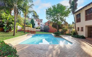 3 Bedroom Apartment in Bryanston West
