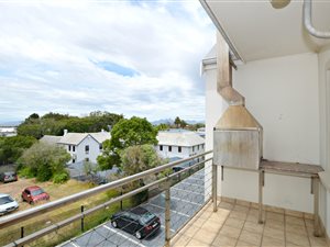 3 Bed Apartment in Durbanville Central