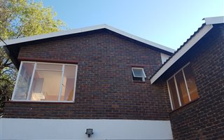 3 Bedroom Garden Cottage in Ridgeway