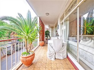 3 Bed Apartment in Parktown