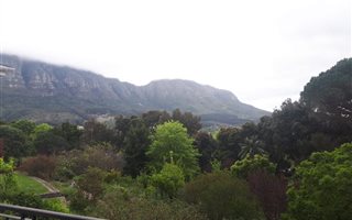2 Bedroom House in Bishopscourt Village