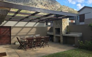 3 Bedroom House in Stonehurst Mountain Estate