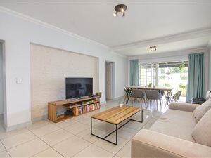 2 Bed Apartment in Parktown North