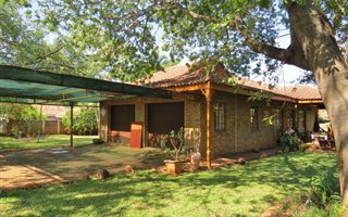 3 Bedroom House in Komatipoort