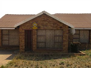 3 Bed House in Pine Ridge