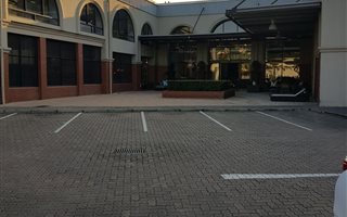 3100 m² Commercial space in Riverhorse Valley