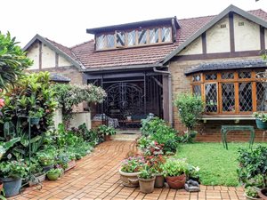 4 Bedroom House in Essenwood