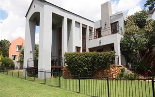 4 Bedroom House in Featherbrooke Estate