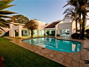 5 Bed House in Moodie Hill