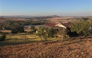 1 ha Farm in Honingklip AH