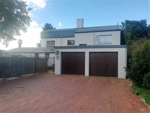 4 Bed House in Zeekoevlei