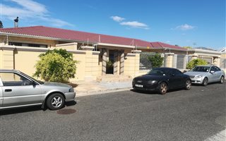 5 Bedroom House in Retreat
