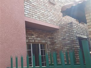 3 Bedroom House in Waterval East