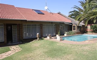 4 Bedroom House in Elandia