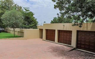 5 Bedroom House in Rynfield AH