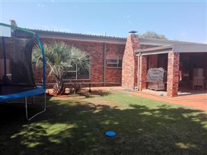 3 Bed House in Oberholzer