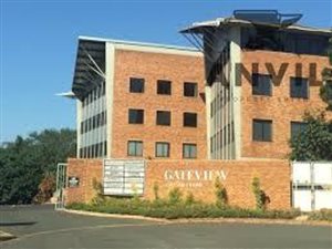 350 m² Commercial space in New Town Centre