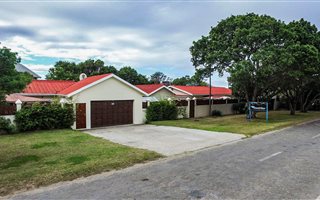 6 Bedroom House in Port Alfred