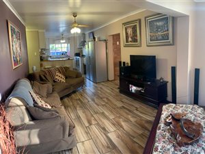 3 Bed House in Camelot