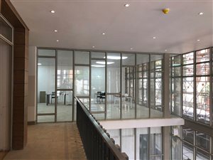 81.5 m² Office Space in Rosebank