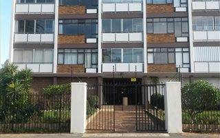 2 Bedroom Apartment in Somerset West Central