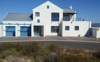 4 Bedroom House in Blue Lagoon