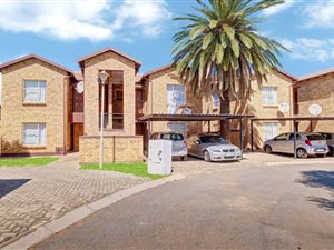 2 Bed Townhouse in Honey Park