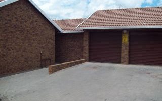 3 Bedroom Cluster in Northmead