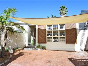 2 Bed House in Claremont