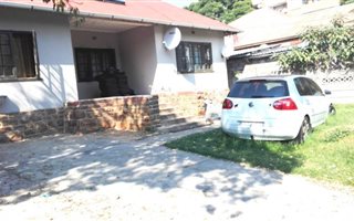 5 Bedroom House in Berea