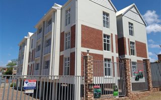 2 Bedroom Apartment in Grahamstown Central