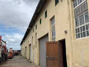 200 m² Industrial space in Phoenix