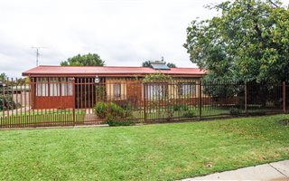 3 Bedroom House in Moregloed