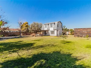 2 Bed House in Country View