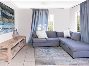 3 Bed House in Thatch Hill Estate